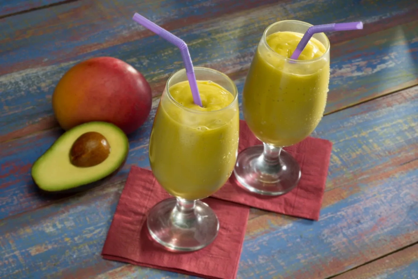 Avocado and Mango Smoothie